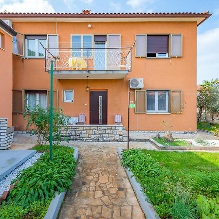 Ferucio House With Apartments Умаг Экстерьер фото